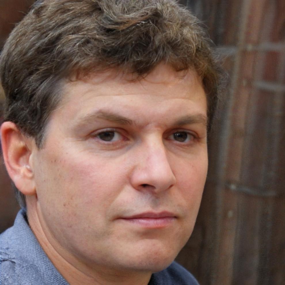 Андрей Волков